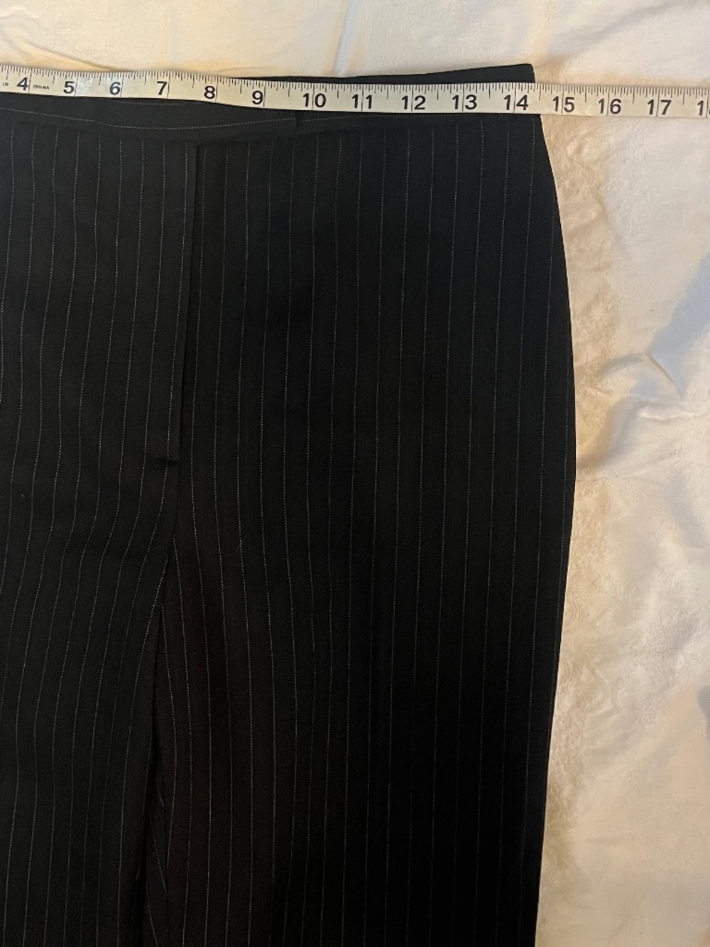 Tahari ASL Black Pinstripe Pantsuit 2 Button Blazer Flat Front Pants 6 MINT $278 - Picture 13 of 15